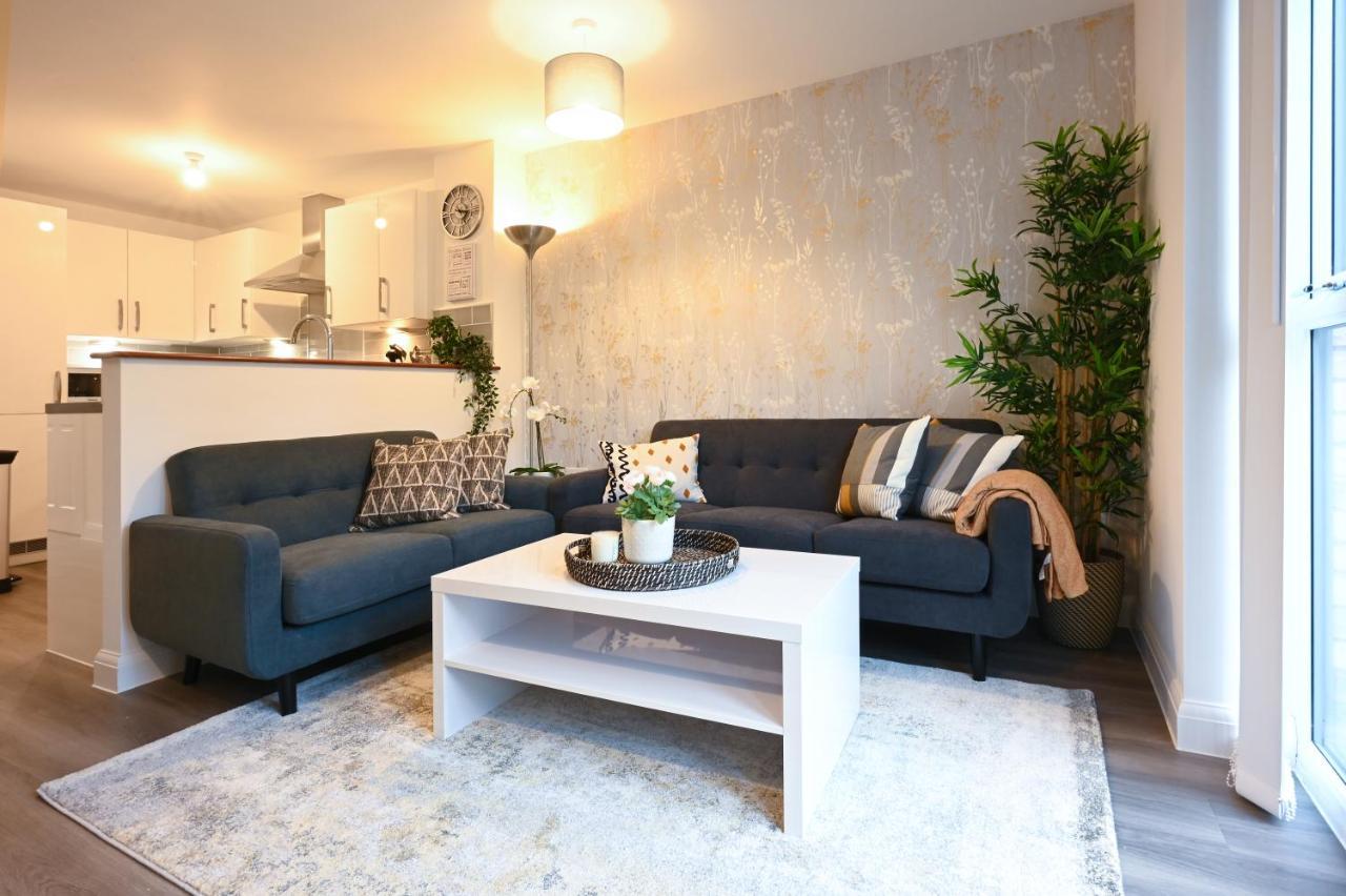 דירות Luxury 4 Bed House With Gated Parking In The Heart Of Birmingham! מראה חיצוני תמונה