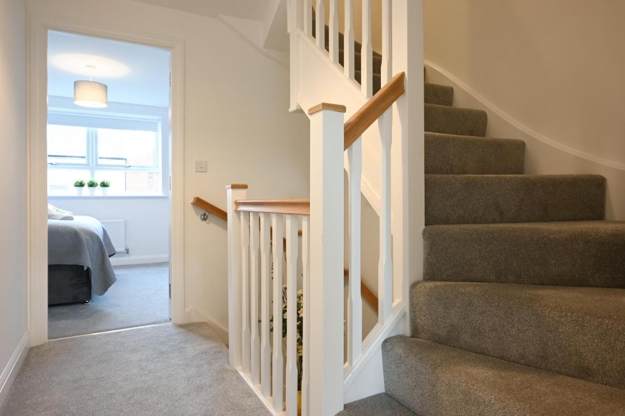 דירות Luxury 4 Bed House With Gated Parking In The Heart Of Birmingham! מראה חיצוני תמונה